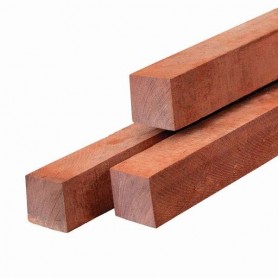 Poteau en bois dur 7.0x7.0 - Finement scié